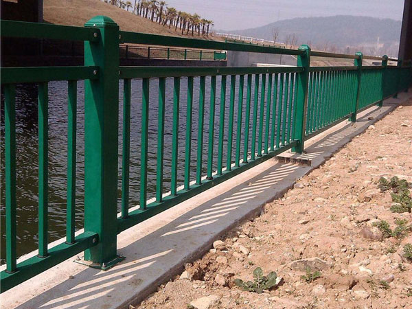 河道護(hù)欄