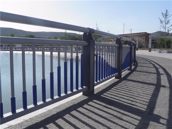 河道護(hù)欄